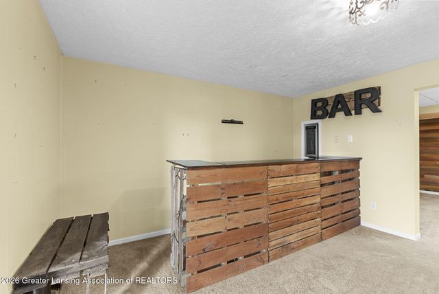 6044 Bishop Road, Lansing, MI 48911