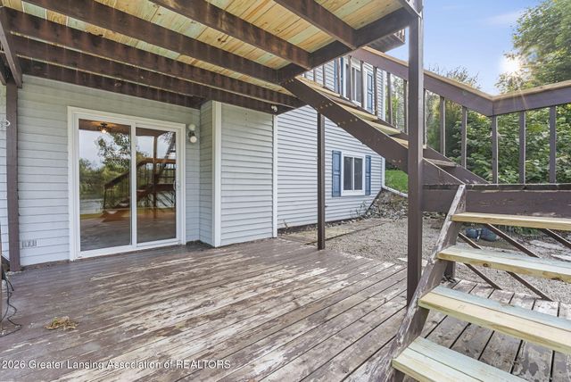 6044 Bishop Road, Lansing, MI 48911