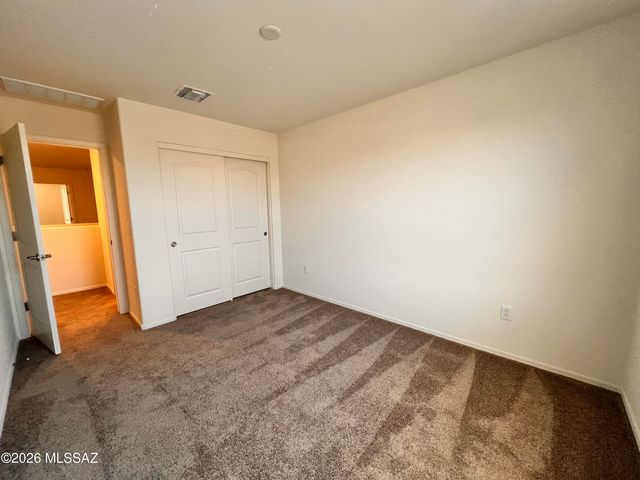 11977 E Chamrod Drive, Vail, AZ 85641