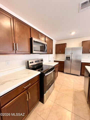 11977 E Chamrod Drive, Vail, AZ 85641