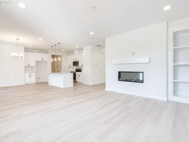 2121 Ne SINGER Ln, Estacada, OR 97023