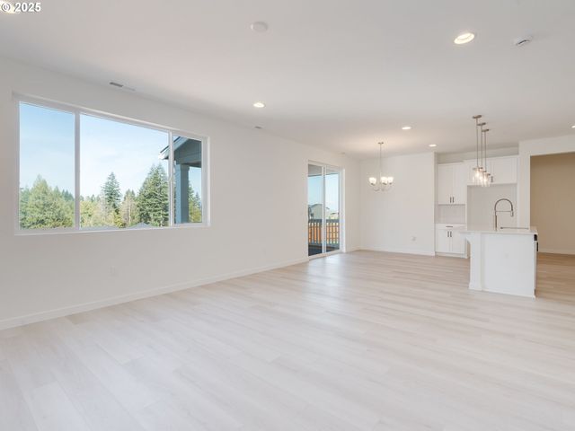 2121 Ne SINGER Ln, Estacada, OR 97023