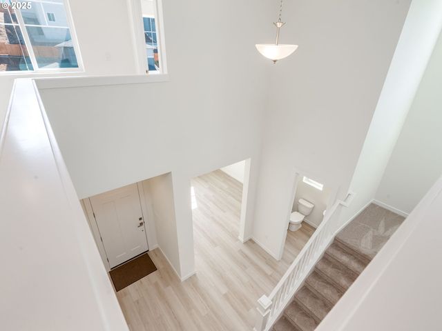 2121 Ne SINGER Ln, Estacada, OR 97023