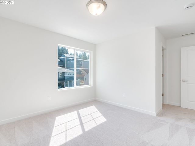 2121 Ne SINGER Ln, Estacada, OR 97023