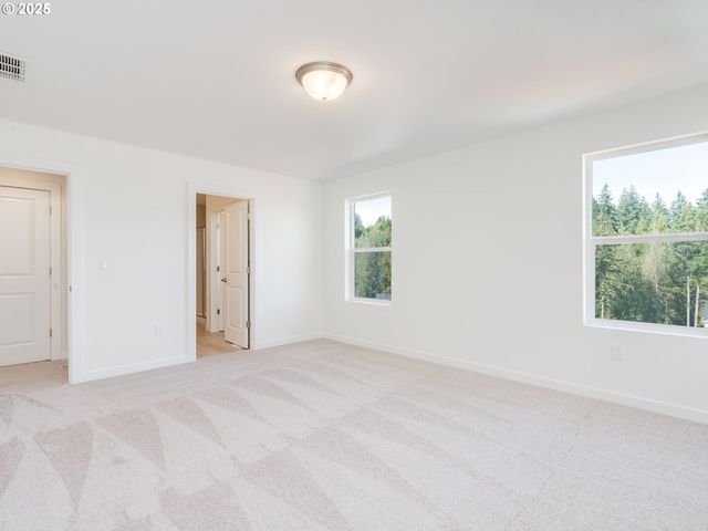 2121 Ne SINGER Ln, Estacada, OR 97023