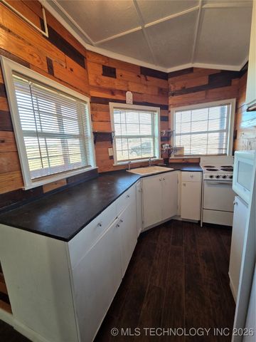 9130 W 510 Road, Pryor, OK 74361