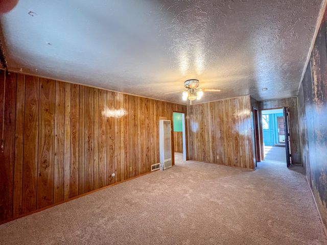 212 Garcia Street NE, Albuquerque, NM 87123