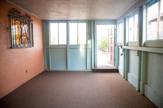 212 Garcia Street NE, Albuquerque, NM 87123