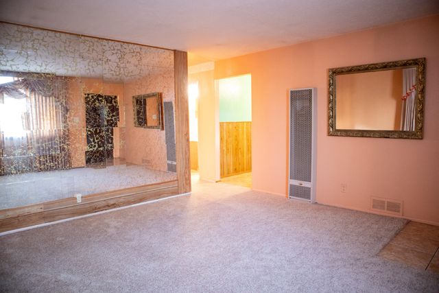 212 Garcia Street NE, Albuquerque, NM 87123