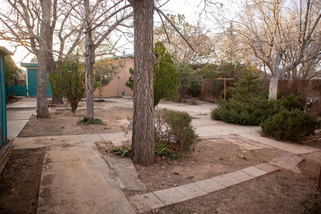 212 Garcia Street NE, Albuquerque, NM 87123