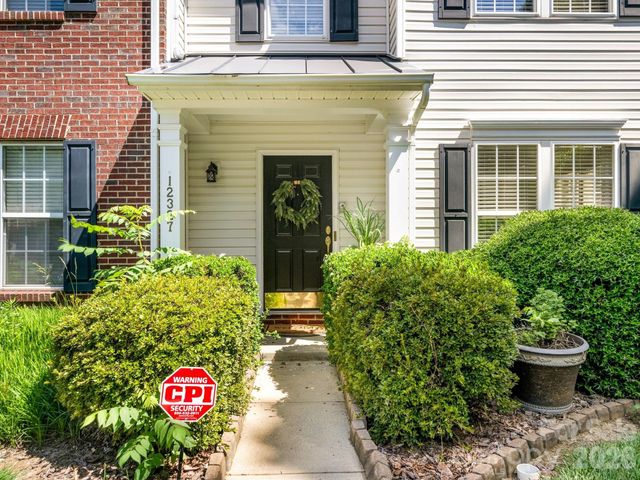 12327 Jessica Place, Charlotte, NC 28269