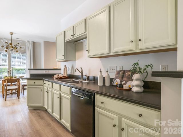 12327 Jessica Place, Charlotte, NC 28269
