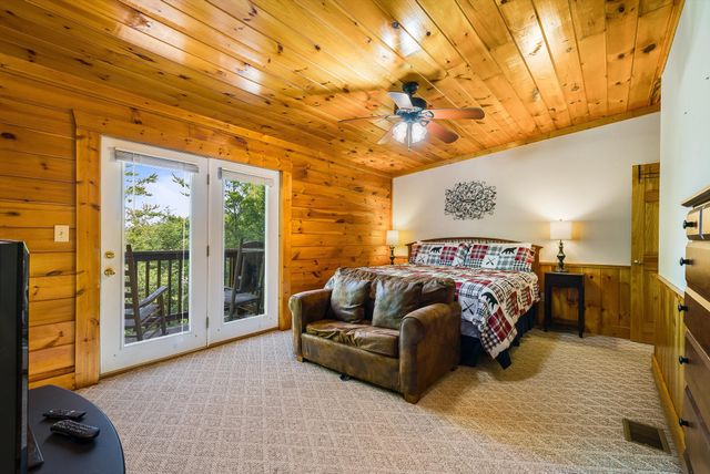 839 Golf View Blvd, Pigeon Forge, TN 37863