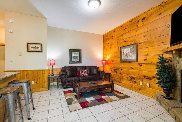 839 Golf View Blvd, Pigeon Forge, TN 37863
