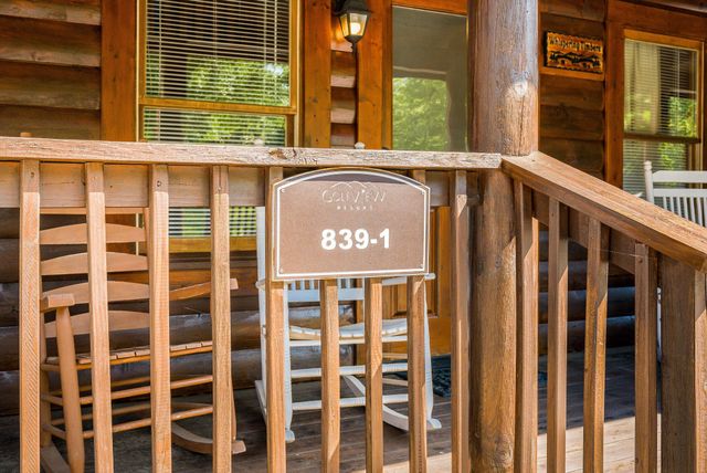 839 Golf View Blvd, Pigeon Forge, TN 37863