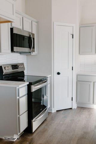 1336 E 28th Street, Norwalk, IA 50211