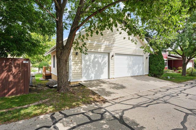 6713 Gaylord Nelson Road, Middleton, WI 53562