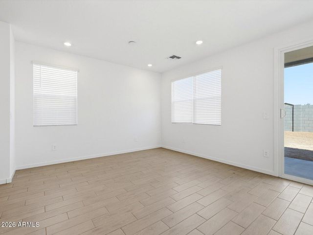 30573 W CREOSOTE Way, Buckeye, AZ 85396