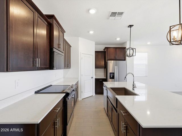 30573 W CREOSOTE Way, Buckeye, AZ 85396