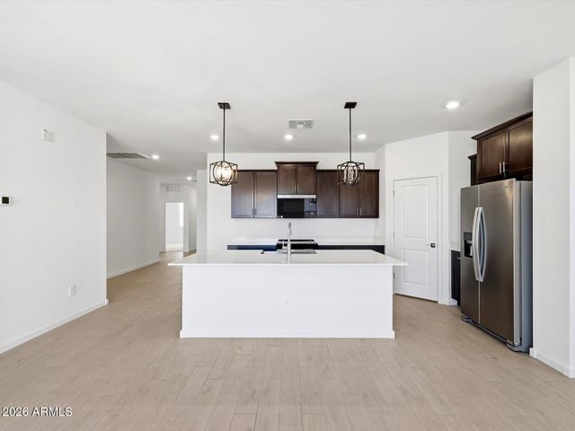 30573 W CREOSOTE Way, Buckeye, AZ 85396