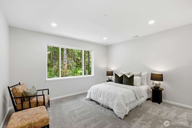 7993 Roundup Lane NW, Silverdale, WA 98383
