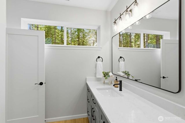 7993 Roundup Lane NW, Silverdale, WA 98383