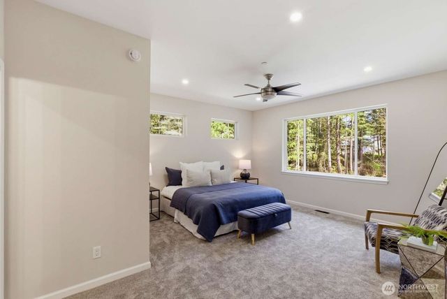 7993 Roundup Lane NW, Silverdale, WA 98383