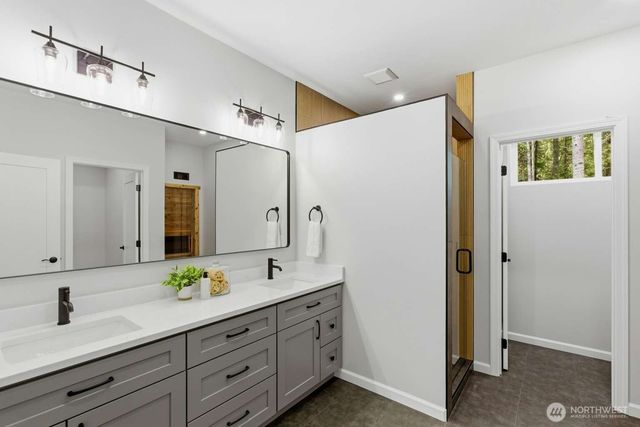 7993 Roundup Lane NW, Silverdale, WA 98383