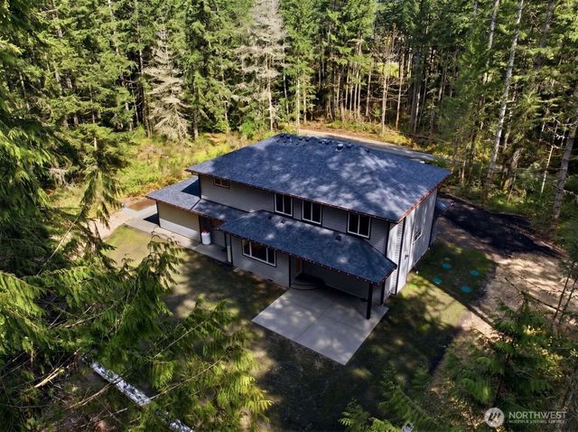 7993 Roundup Lane NW, Silverdale, WA 98383