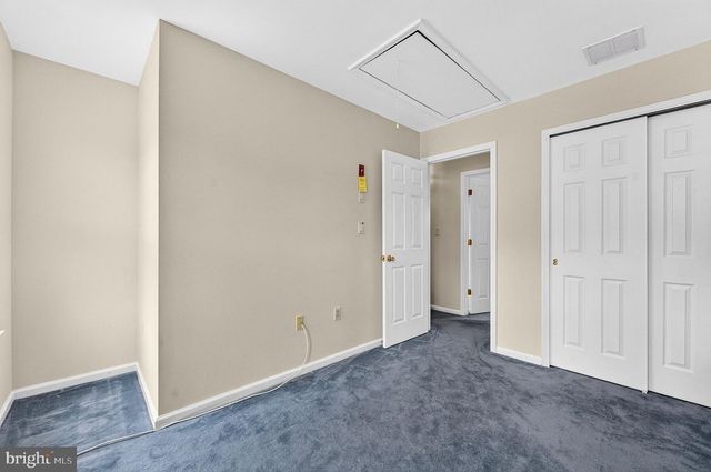 3 FOUNTAYNE LN, Lawrence Township, NJ 08648