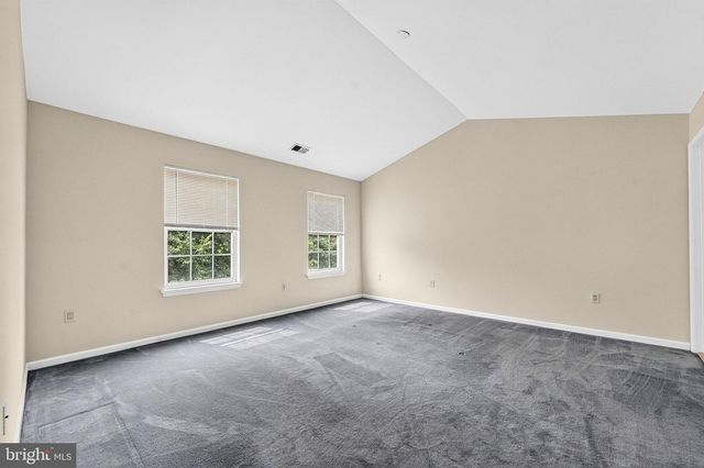 3 FOUNTAYNE LN, Lawrence Township, NJ 08648