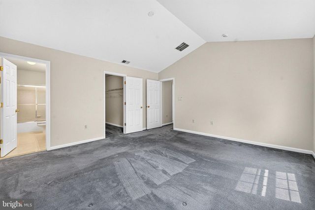 3 FOUNTAYNE LN, Lawrence Township, NJ 08648