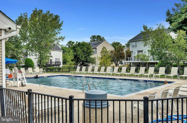 3 FOUNTAYNE LN, Lawrence Township, NJ 08648