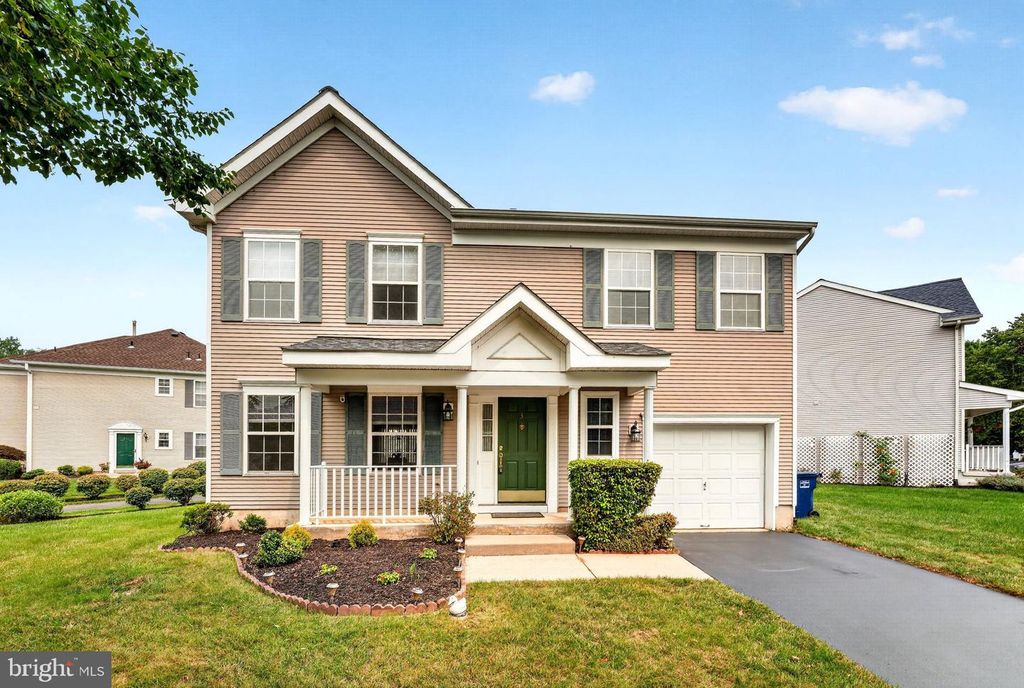 3 FOUNTAYNE LN, Lawrence Township, NJ 08648