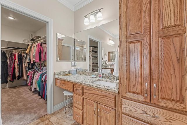 6 Parkridge Drive, Bella Vista, AR 72715