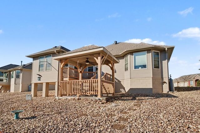 6 Parkridge Drive, Bella Vista, AR 72715