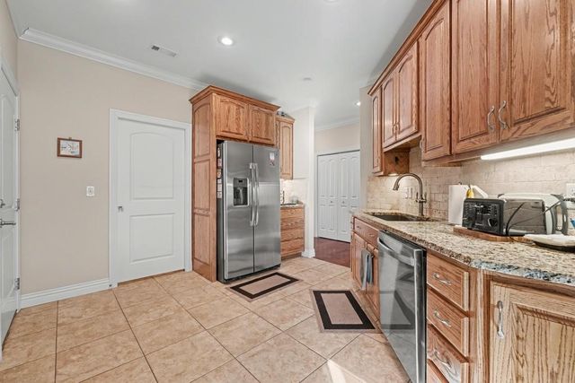 6 Parkridge Drive, Bella Vista, AR 72715