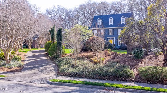 216 Cobblestone Drive, Chapel Hill, NC 27516