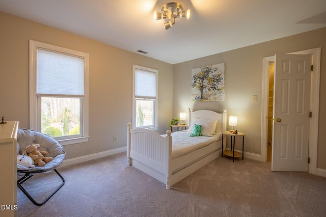 216 Cobblestone Drive, Chapel Hill, NC 27516