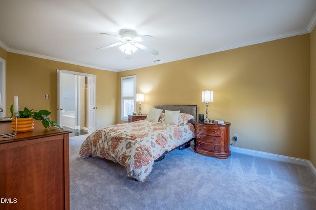 216 Cobblestone Drive, Chapel Hill, NC 27516