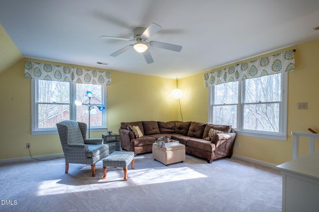 216 Cobblestone Drive, Chapel Hill, NC 27516