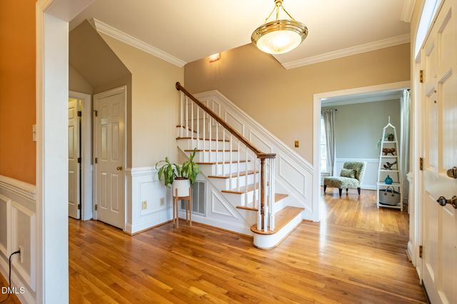 216 Cobblestone Drive, Chapel Hill, NC 27516