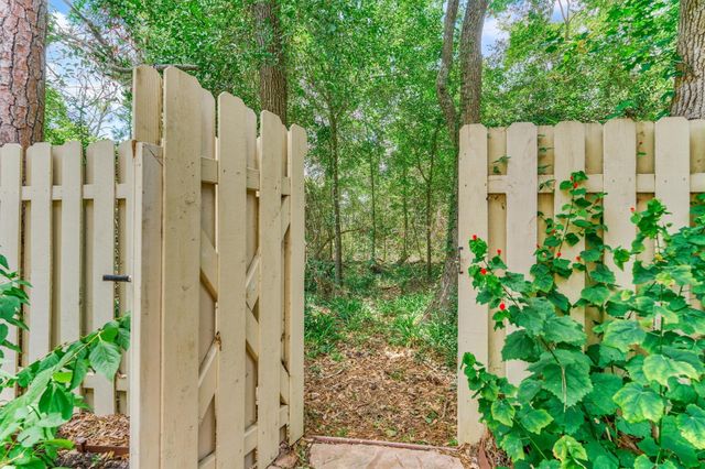 2351 W Settlers Way, Spring, TX 77380