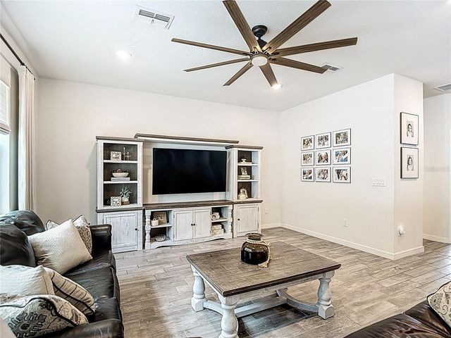 769 PARSONS MOORING COURT, Seffner, FL 33584