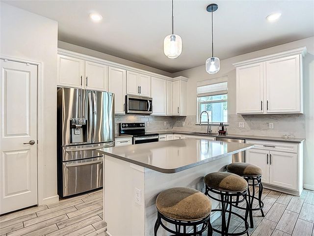 769 PARSONS MOORING COURT, Seffner, FL 33584