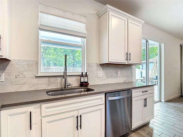 769 PARSONS MOORING COURT, Seffner, FL 33584