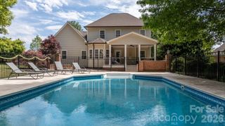 4525 18th Street Lane NE, Hickory, NC 28601
