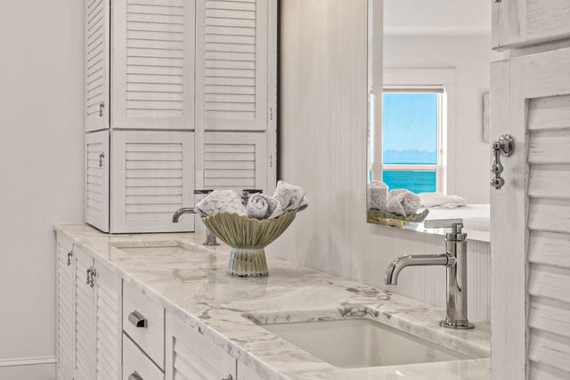 8810 S Sea Oaks Way 406, Vero Beach, FL 32963