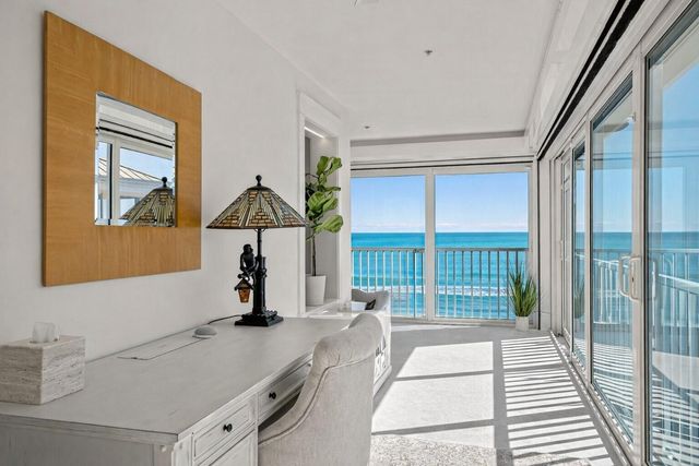 8810 S Sea Oaks Way 406, Vero Beach, FL 32963