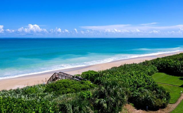 8810 S Sea Oaks Way 406, Vero Beach, FL 32963
